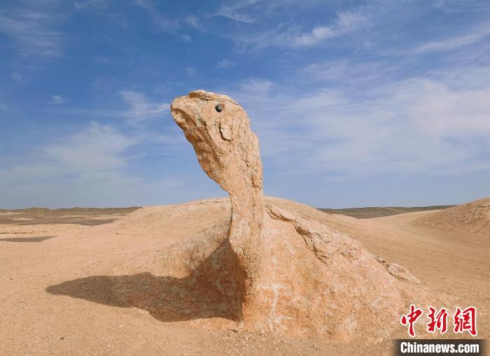 新疆哈密“魔鬼城	”地貌神奇壮观  第3张